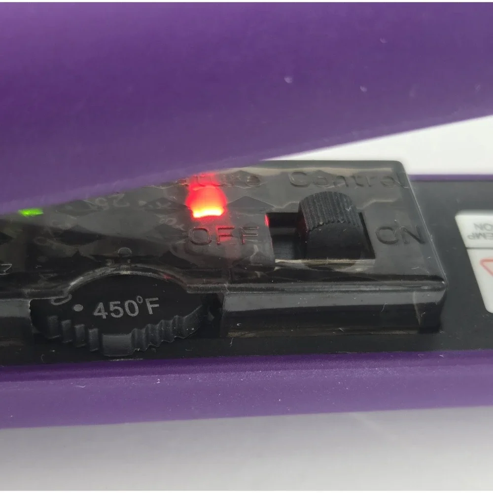 Soleil Professional Solid Ceramic Flat Iron Magnetized Plates Purple Pre-owned
